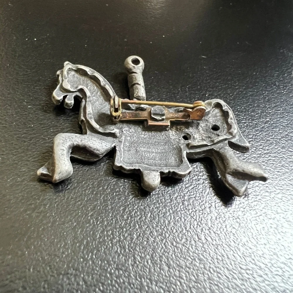 Vintage Carousel Horse‎ Brooch Pewter Tone Animal Pin